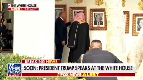 OMGAWD President Trump is showing the Prince the auto pen portrait!