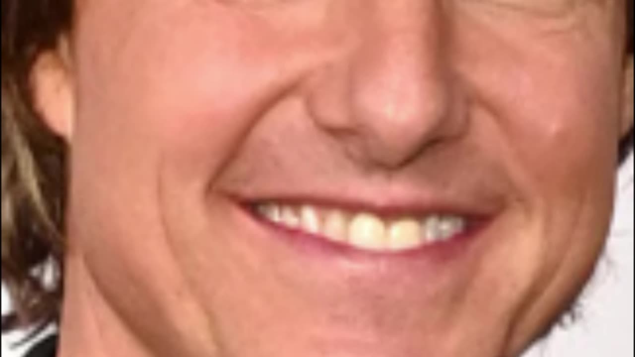 Ana de Armas & Tom Cruise: Just Friends?