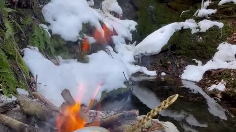 Kiremitte Hamsi Sarmasi