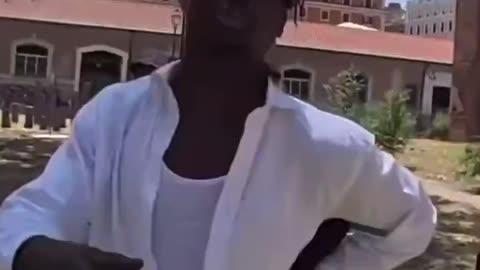 African pickpockets in Rome, who are protected by NGO's