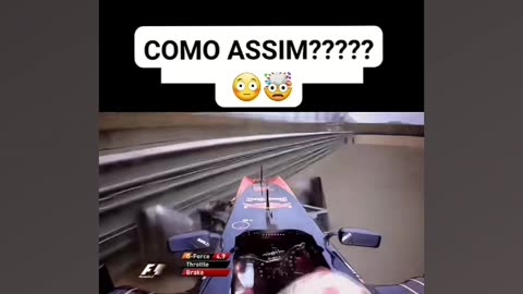 Carro da RED BULL perde as rodas na reta - sinistro