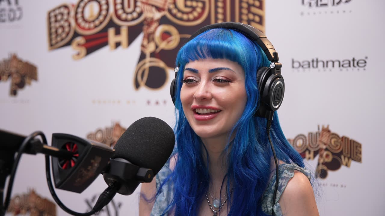 Jewelz Blu - I Squat All The Way Down When Performing Reverse Cowgirl Position, I'm A Cock Destroyer