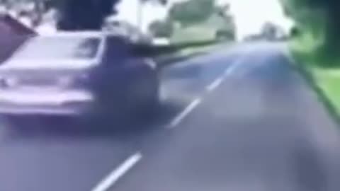 DRIVER BLASTS HIS HORN AND SPEEDS PAST ME 🏎 3 MINUTES LATER HE'S IN THE GUTTER❗