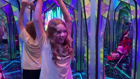 Toddler & Big Sis Explore Ripley's Believe It or Not! Surfers Paradise Adventure |