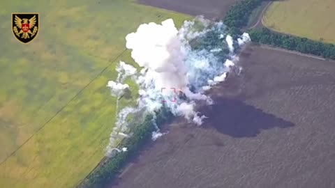💥🚀 Destruction of Russian Buk-M3 SAM system by M142 HIMARS strike in the eastern direction.