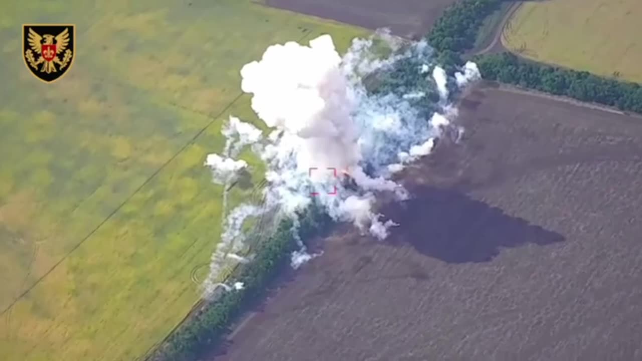 💥🚀 Destruction of Russian Buk-M3 SAM system by M142 HIMARS strike in the eastern direction.