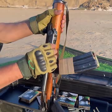 Mini-14步枪开箱 #国外合法拍摄国内请勿模仿 #武器科普 #实弹射击 #男人减速带 #靶场射击