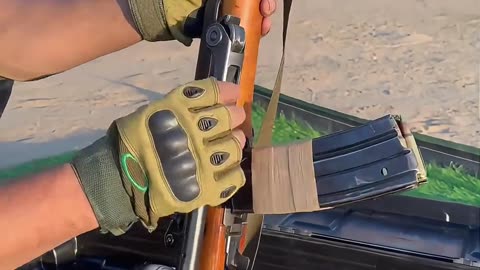 Mini-14步枪开箱 #国外合法拍摄国内请勿模仿 #武器科普 #实弹射击 #男人减速带 #靶场射击