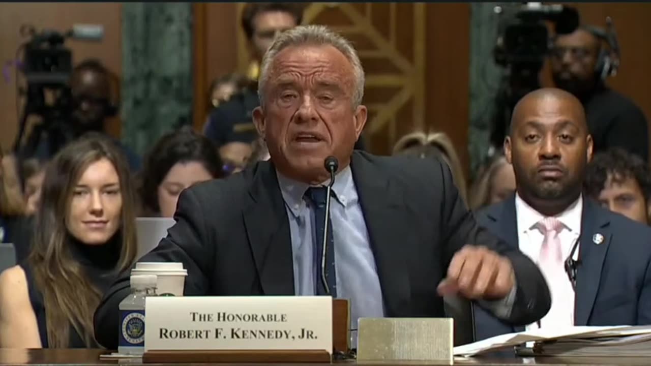 RFK Jr Calls Out Sen Wyden: You’ve Sat There For 25 Years While Chronic Child Disease Went Up