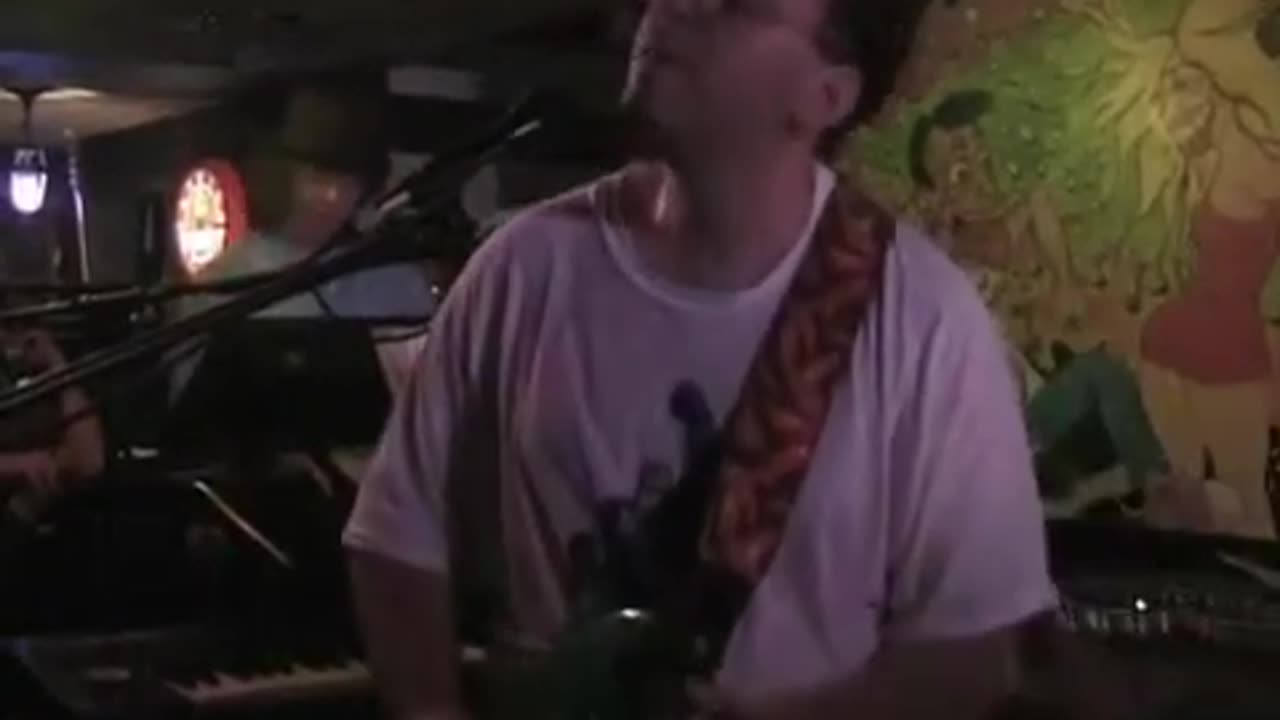 Mike Keneally & Beer For Dolphins June 21, 1998 – The Court Tavern New Brunswick, NJ Part 3