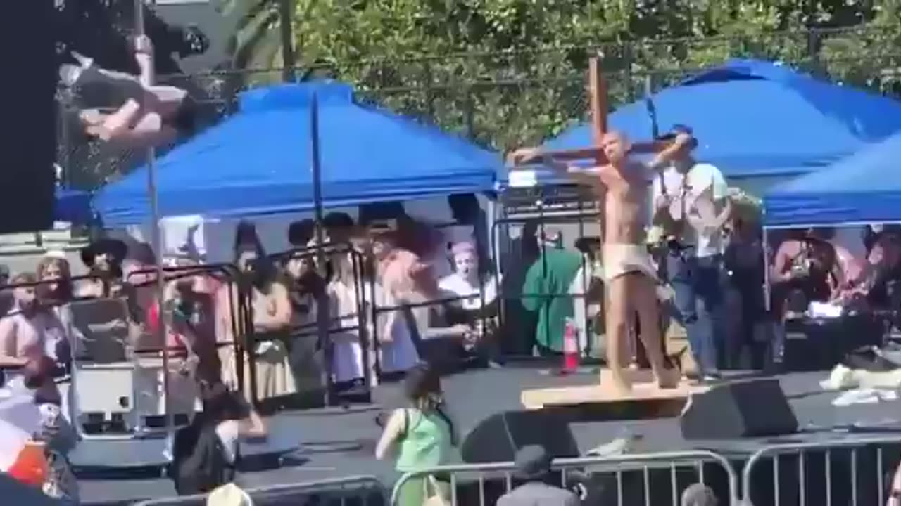 San Francisco's Democratic Party celebration doesn't look like Easter