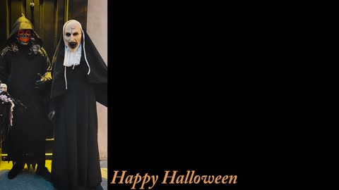 She has no Idea what's behind Her. Craziest Reactions. The Nun Prank 
