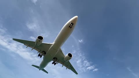 Finnish A350 lands at Phuket Airport!