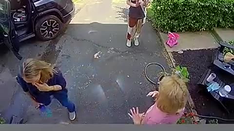Woman Greets Red-Headed Stranger in Her Driveway With Long Scream #Shorts
