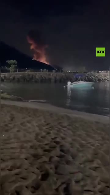 'THE MARINES, THE MARINES HAVE ARRIVED' — locals scream in Venezuela