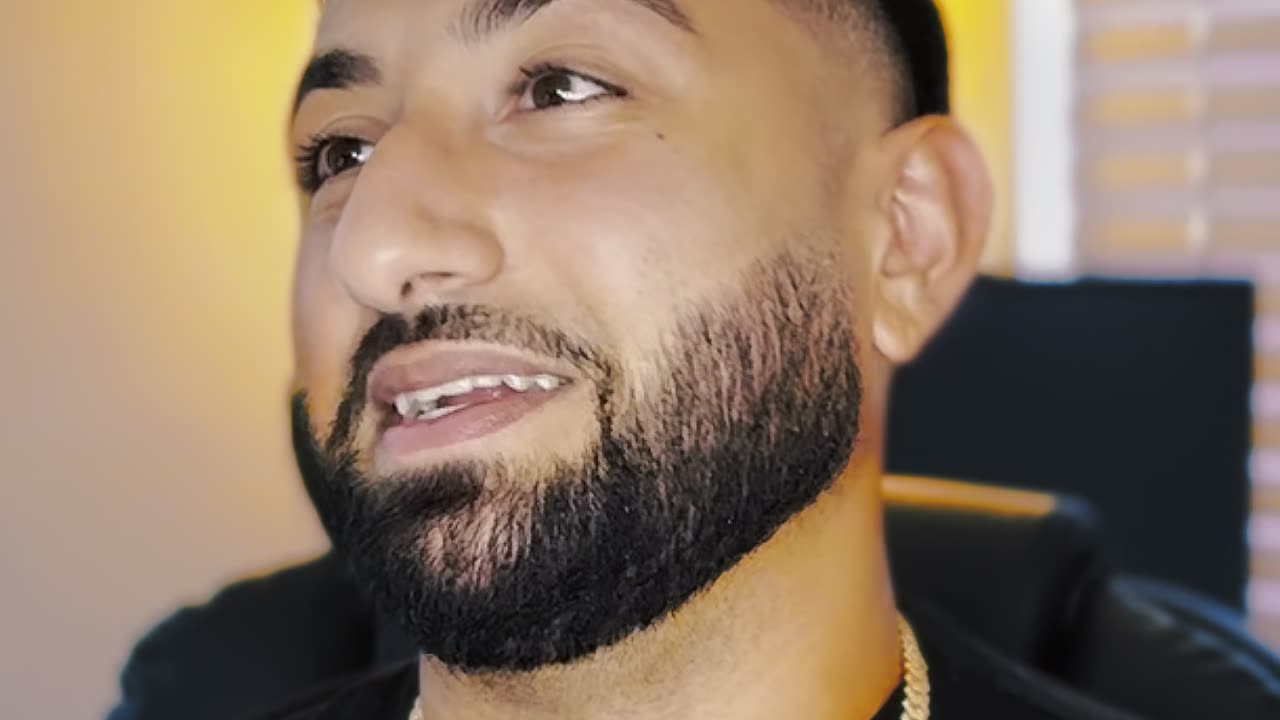 Why You Should Stop Doing Everything Yourself (My Real Estate Lesson Learned) 🏡💡