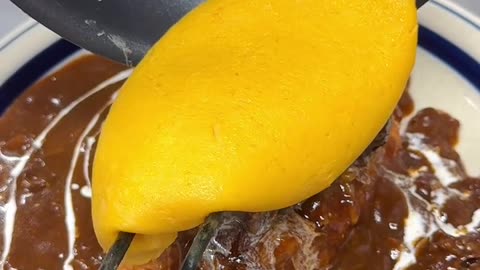 Japanese Food Filling Beef Cheek Omurice