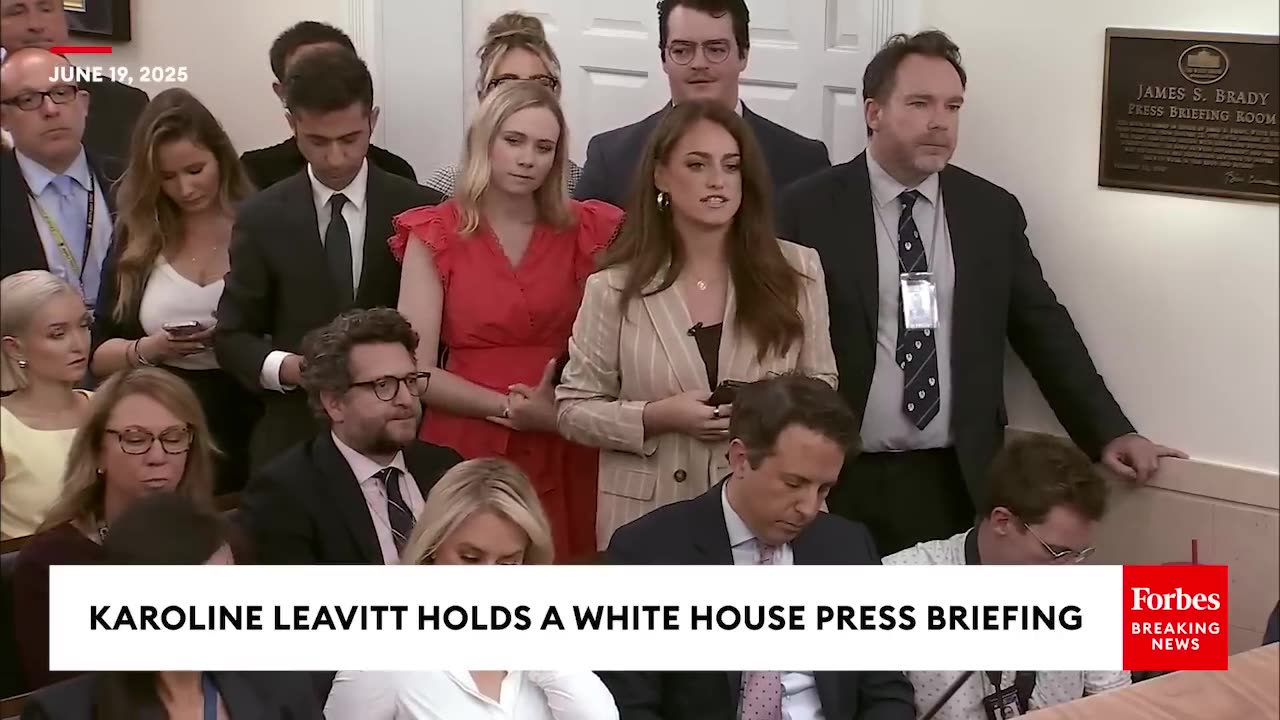 Karoline Leavitt on Dallas Rep. Jasmine Crockett