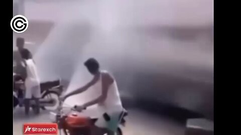Monkey was attack store and amaging video