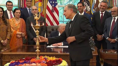 🇺🇸🇮🇳 President Trump lit a diya in the Oval Office to mark India’s Diwali