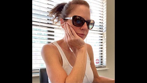 Michele Lynn Jakubowski's Channel - GOOD FRIENDS "It's Surprising" Not A Cat Or A Woof Woof Mealtime