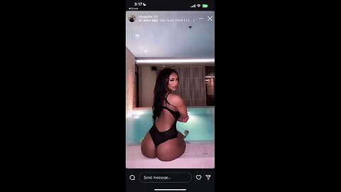 SHE FINE AF 😀