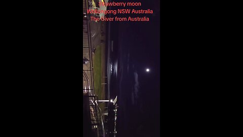 strawberry moon Wollongong