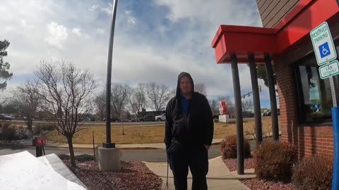 man gets away 1 minute before police try to talk to him about his actions towards a young girl