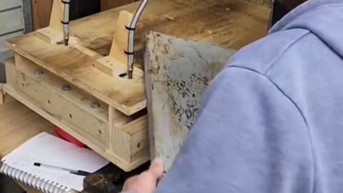 Recoleta las chapas de las botellas plásticas y las reutiliza para crear estos bonitos llaveros para