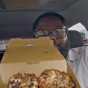 Little Caesars Cheesesteak Crazy Puffs Review #foodie #LittleCaesars