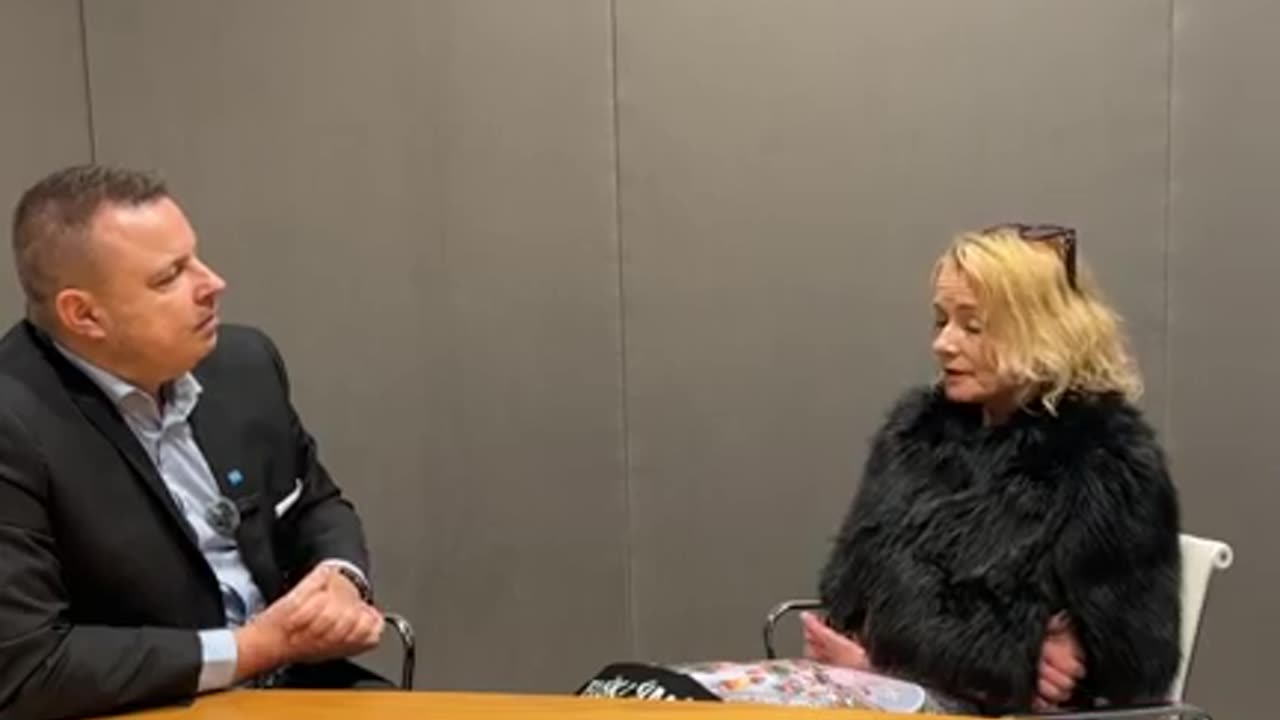 Jindřich Rajchl a a paní Šimůnková o události na fakultě