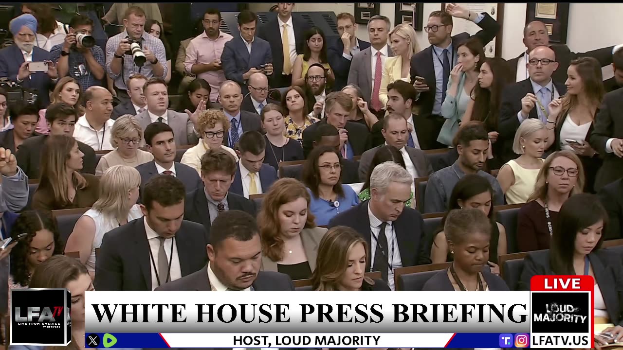 WHITE HOUSE PRESS BRIEFING LIVE - LOUD MAJORITY LIVE