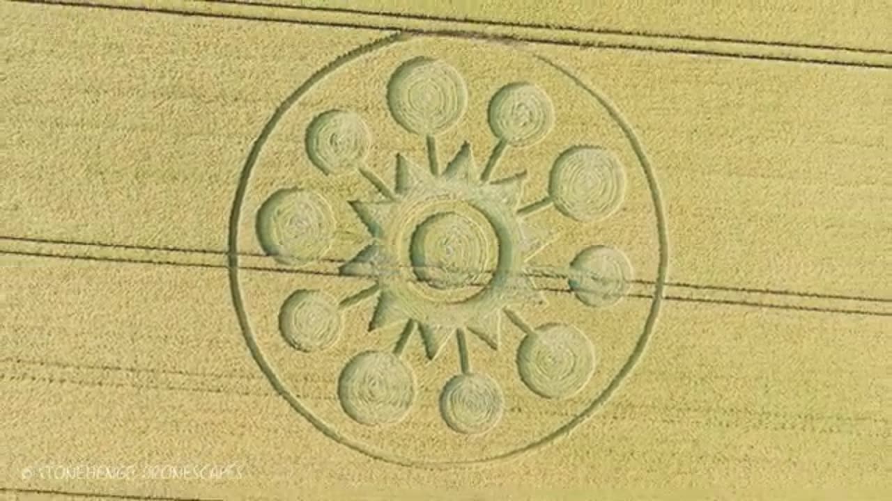 Crop Circle Falkners Circle près d'Avebury Wiltshire