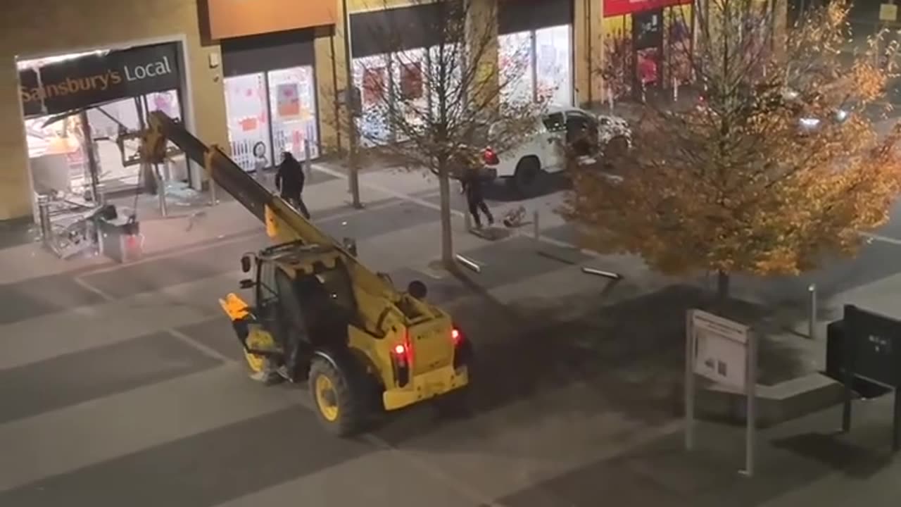 🤯✨ Watch Thieves Use a Telehandler to Steal an ATM! | FeedMyCuriosity