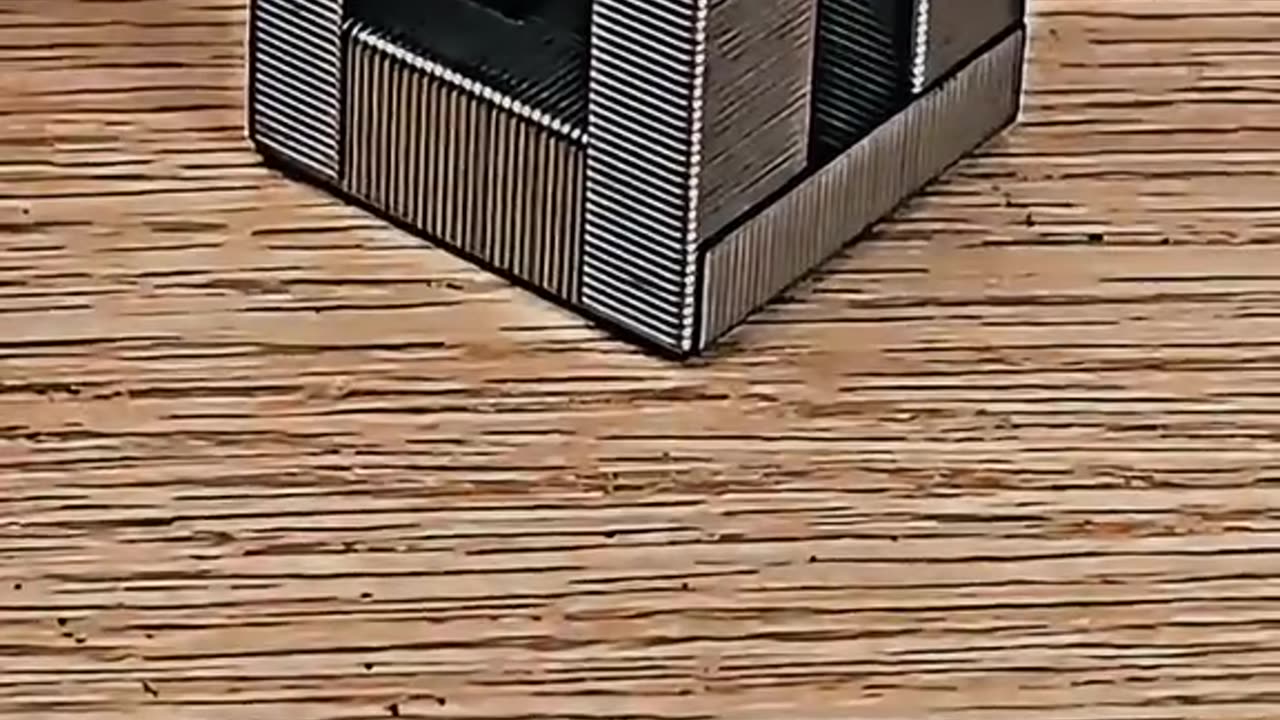 sigma physics teacher #sigmabrain #illusion #fyp #physics #staples #creatorinsights