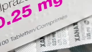 People Don’t Realize This About Vicodin and Xanax