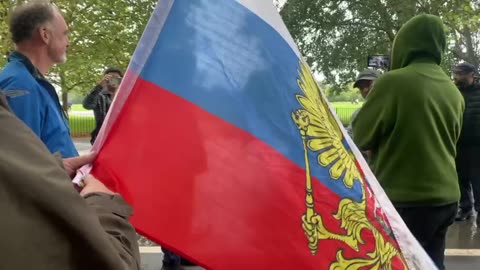 Confused Bosnian, thinks I am flying a Serbian flag