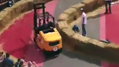 🤯💪 Forklift Certified: This Operator is a PRO! | FunFM