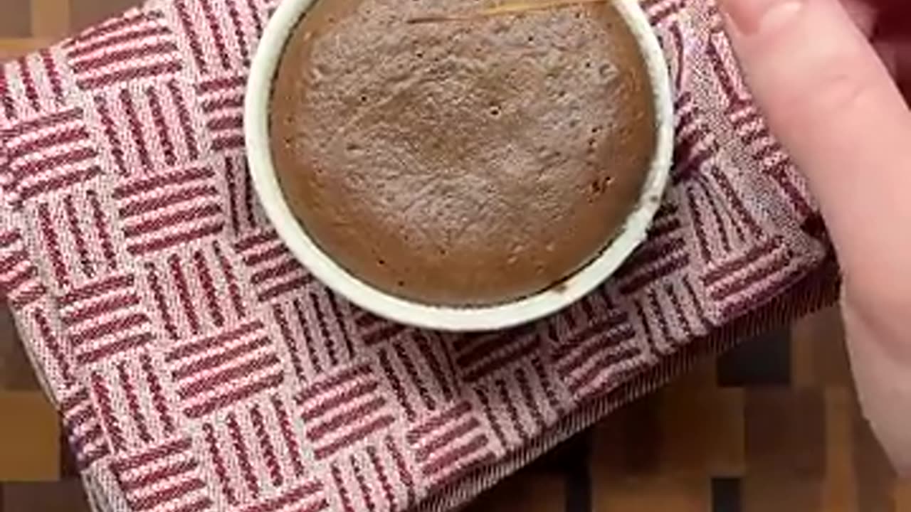 Incredible: How To Tell When Chocolate Lava Cakes Are Done Baking #baking