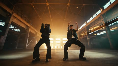 정국 (Jung Kook), USHER 'Standing Next to You - USHER Remix Official Performance Video