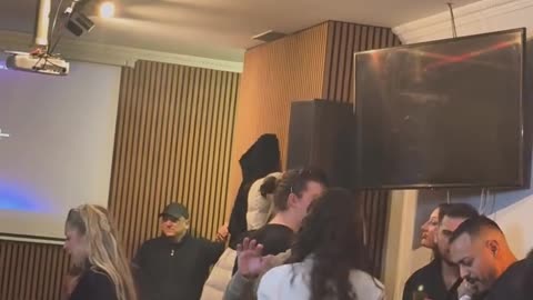 Gastoz i Andjela - Wowww -- Ubavo---