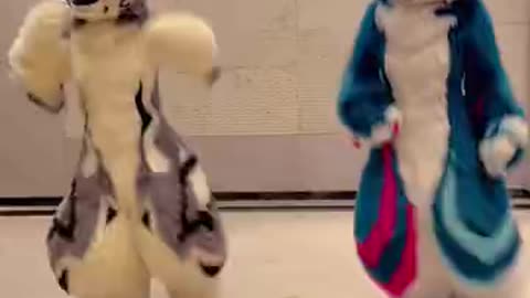 去兽聚就是要和朋友一起跳舞的！！！