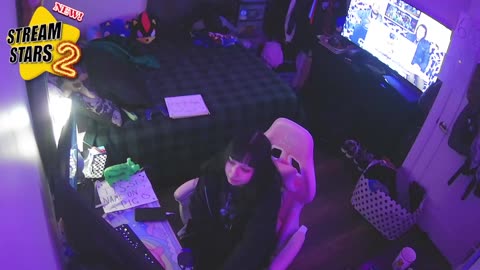 Layc enjoying LEVEL1's mid weed (or is he a liar)
