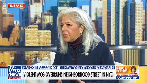 Violent mob overruns neighborhood street in NYC