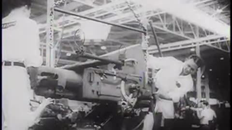 EVERYBODY JOINS U.S. WAR EFFORT [ETC.] - EVERYBODY JOINS U.S. WAR EFFORT [ETC.] - ARC 38919