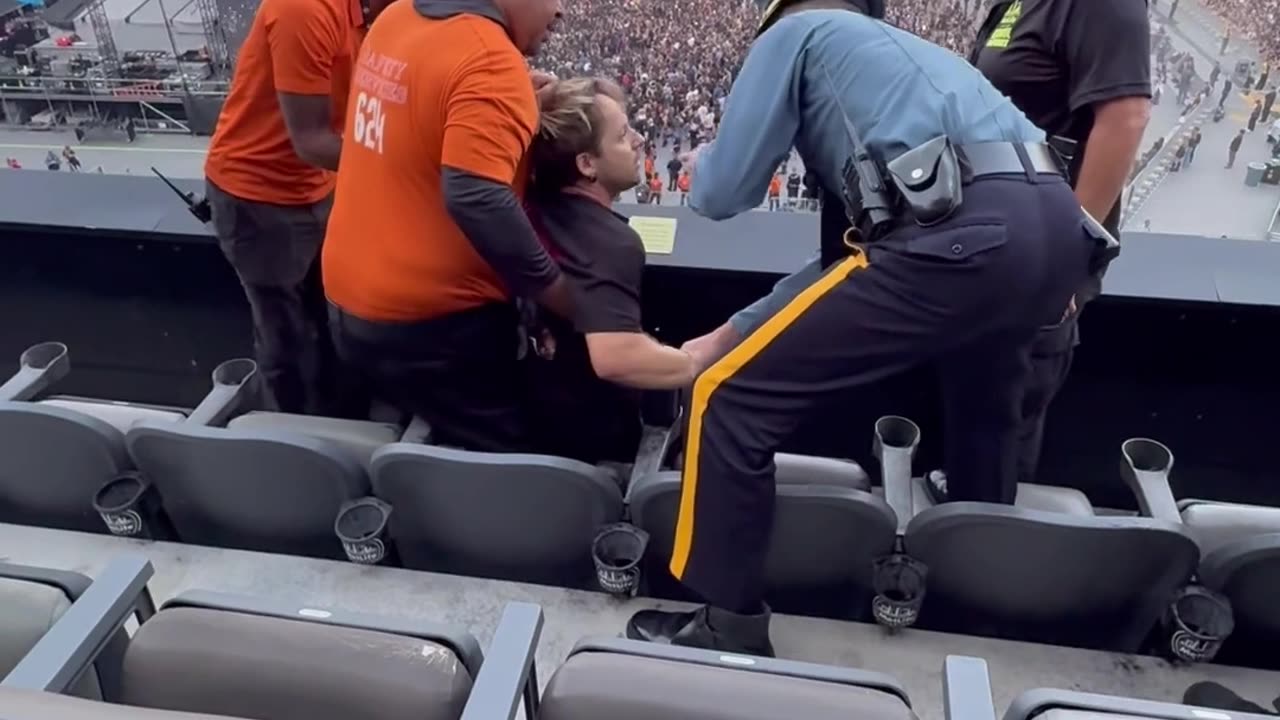 Man Ejected From KORN Show For Jerking Off