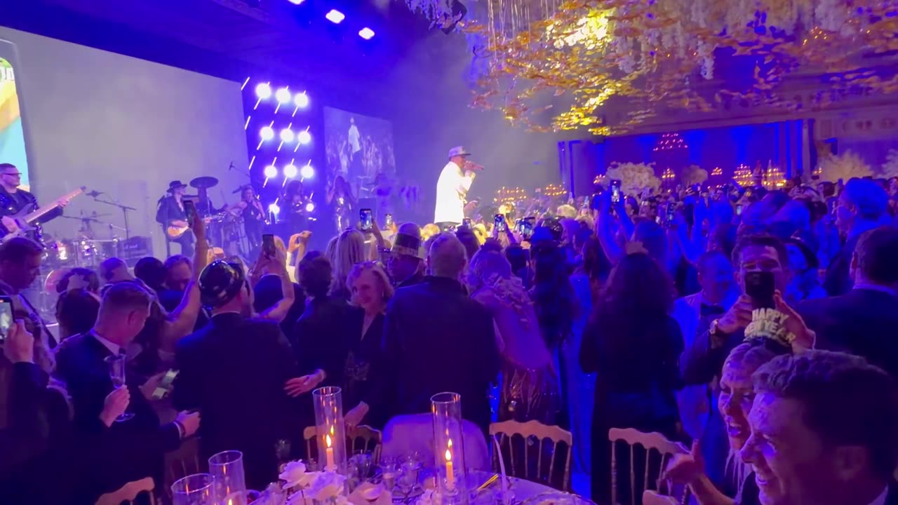 VANILLA ICE IN THE HOUSE!!!😎🇺🇸🧊🧊👶