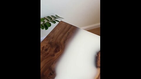 One-of-a-Kind Wood Table – It’s All in the Details! 🌲🪵