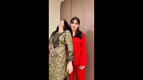 Muje Pyar kro... sexy 👙👠💋 Lesbians Pak Girls