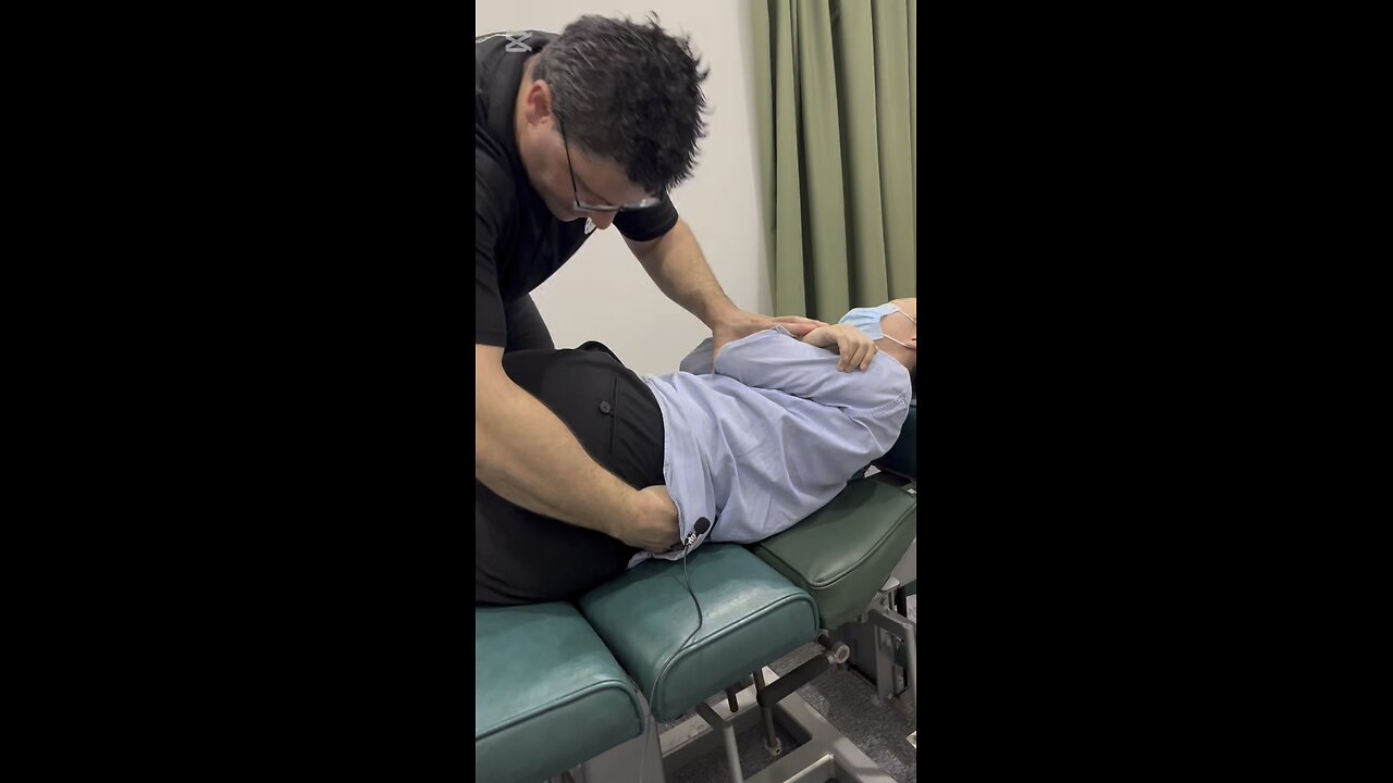 Relaxing spinal crack!😊